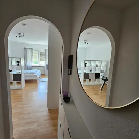 Charmante 1 Zimmerwohnung Mit Stellplatz Wurtzbourg Extérieur photo