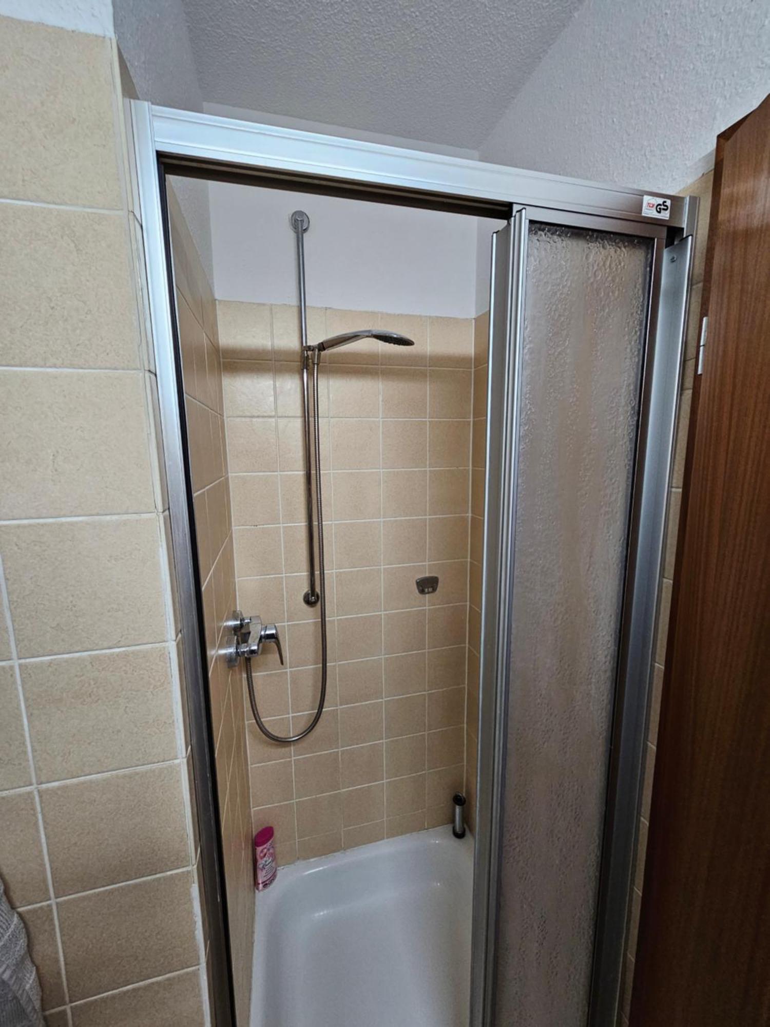 Appartement Charmante 1 Zimmerwohnung Mit Stellplatz *