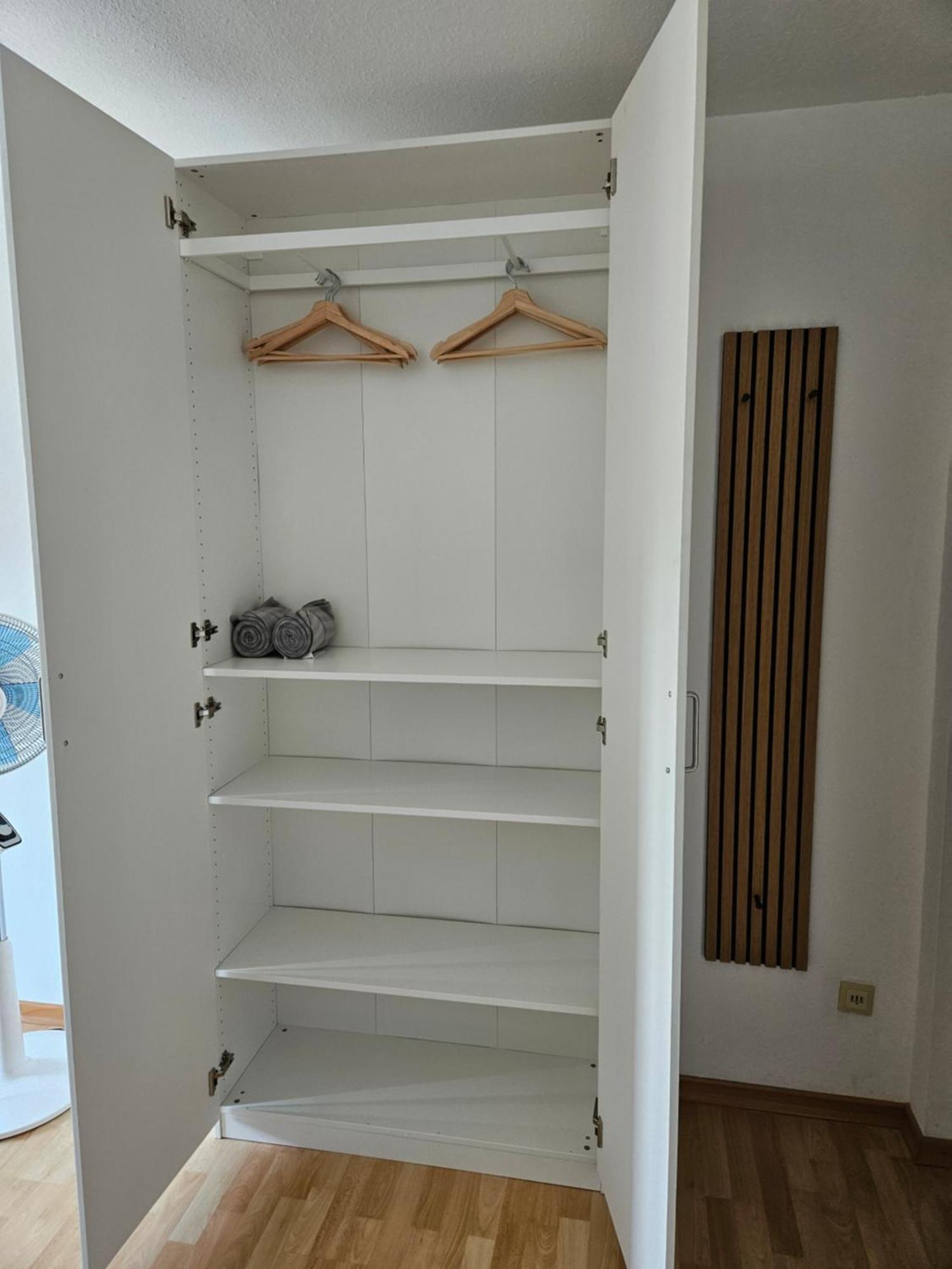 Charmante 1 Zimmerwohnung Mit Stellplatz Appartement *